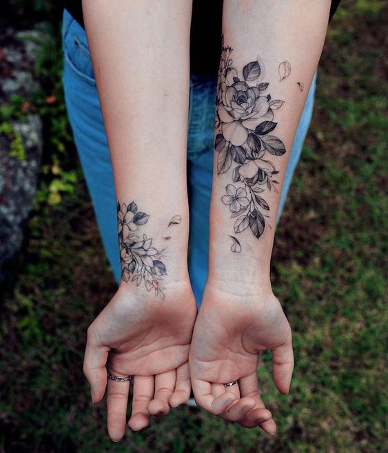 175 top idées de tatouages bras pour femme 174