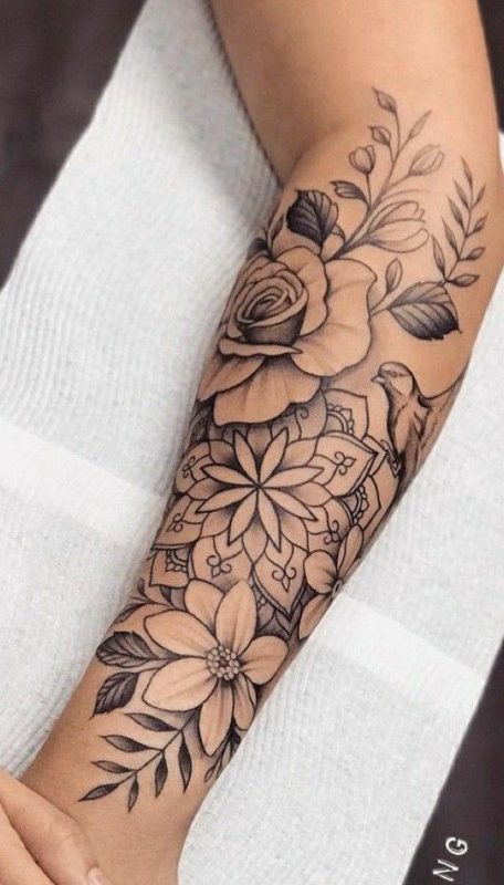 175 top idées de tatouages bras pour femme 1