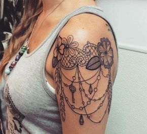 175 top idées de tatouages bras pour femme 67
