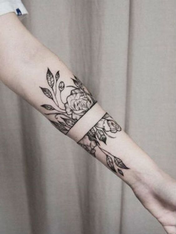 175 top idées de tatouages bras pour femme 86
