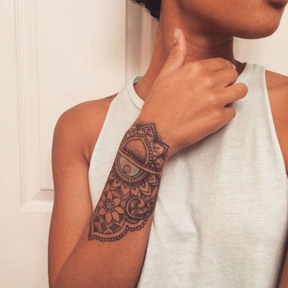 175 top idées de tatouages bras pour femme 90