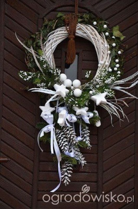 100 Couronnes de Noël originales à fabriquer soi-même 24 100 Couronnes de Noël originales à fabriquer soi-même 24