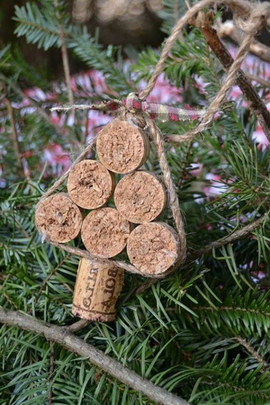 35 Décorations de Noël à faire soi-même avec des bouchons de vin 12 35 Décorations de Noël à faire soi-même avec des bouchons de vin 12