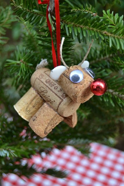 35 Décorations de Noël à faire soi-même avec des bouchons de vin 6 35 Décorations de Noël à faire soi-même avec des bouchons de vin 6