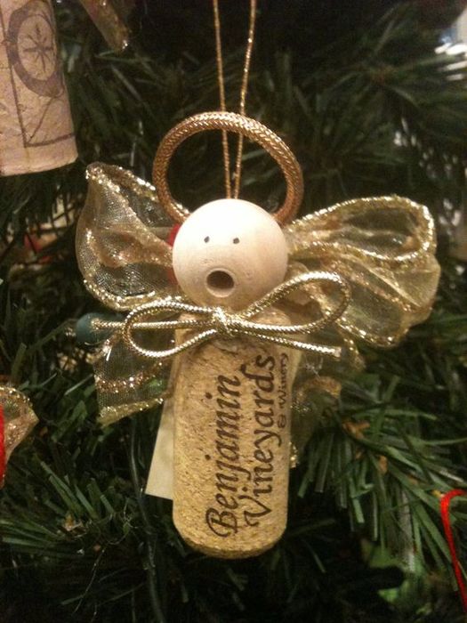 35 Décorations de Noël à faire soi-même avec des bouchons de vin 8 35 Décorations de Noël à faire soi-même avec des bouchons de vin 8