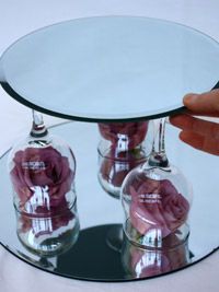 20 centres de tables de Noël à faire soi-même avec des bougies & des verres 7 20 centres de tables de Noël à faire soi-même avec des bougies & des verres 7