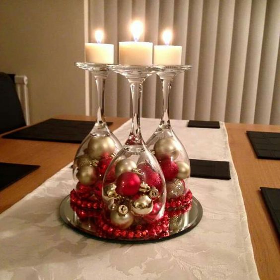 26 top idées de décorations de tables de Noël en verre 24 26 top idées de décorations de tables de Noël en verre 24