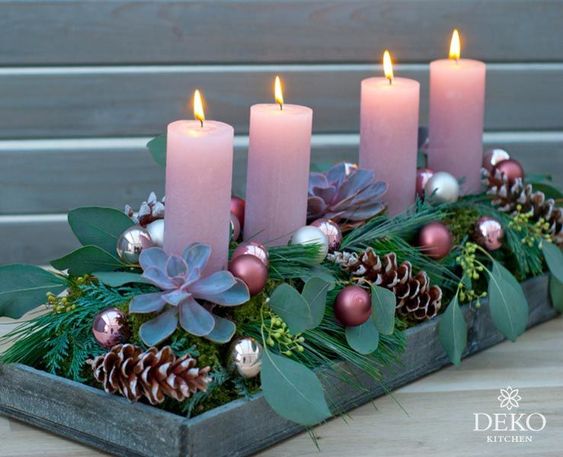 29 top idées de centres de tables de Noël avec des bougies 23 29 top idées de centres de tables de Noël avec des bougies 23
