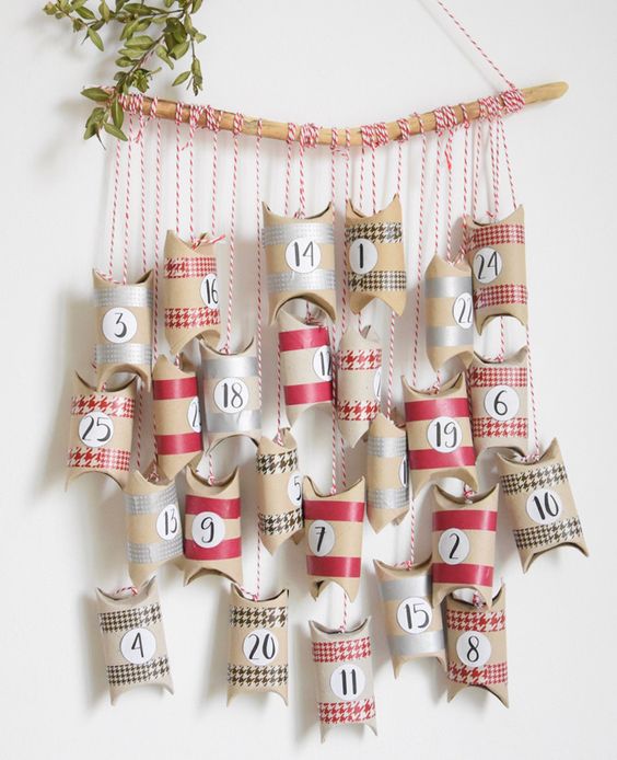 45 Décorations de Noël avec des rouleaux de papier toilette 34 45 Décorations de Noël avec des rouleaux de papier toilette 34