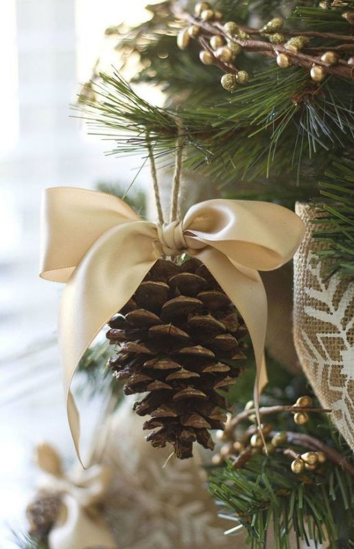 72 Décorations de Noël à Faire Soi-Même Avec Des Pommes de Pins 34 72 Décorations de Noël à Faire Soi-Même Avec Des Pommes de Pins 34