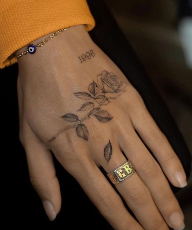 Les 100 plus beaux tatouages pour femmes 44 Les 100 plus beaux tatouages pour femmes 44