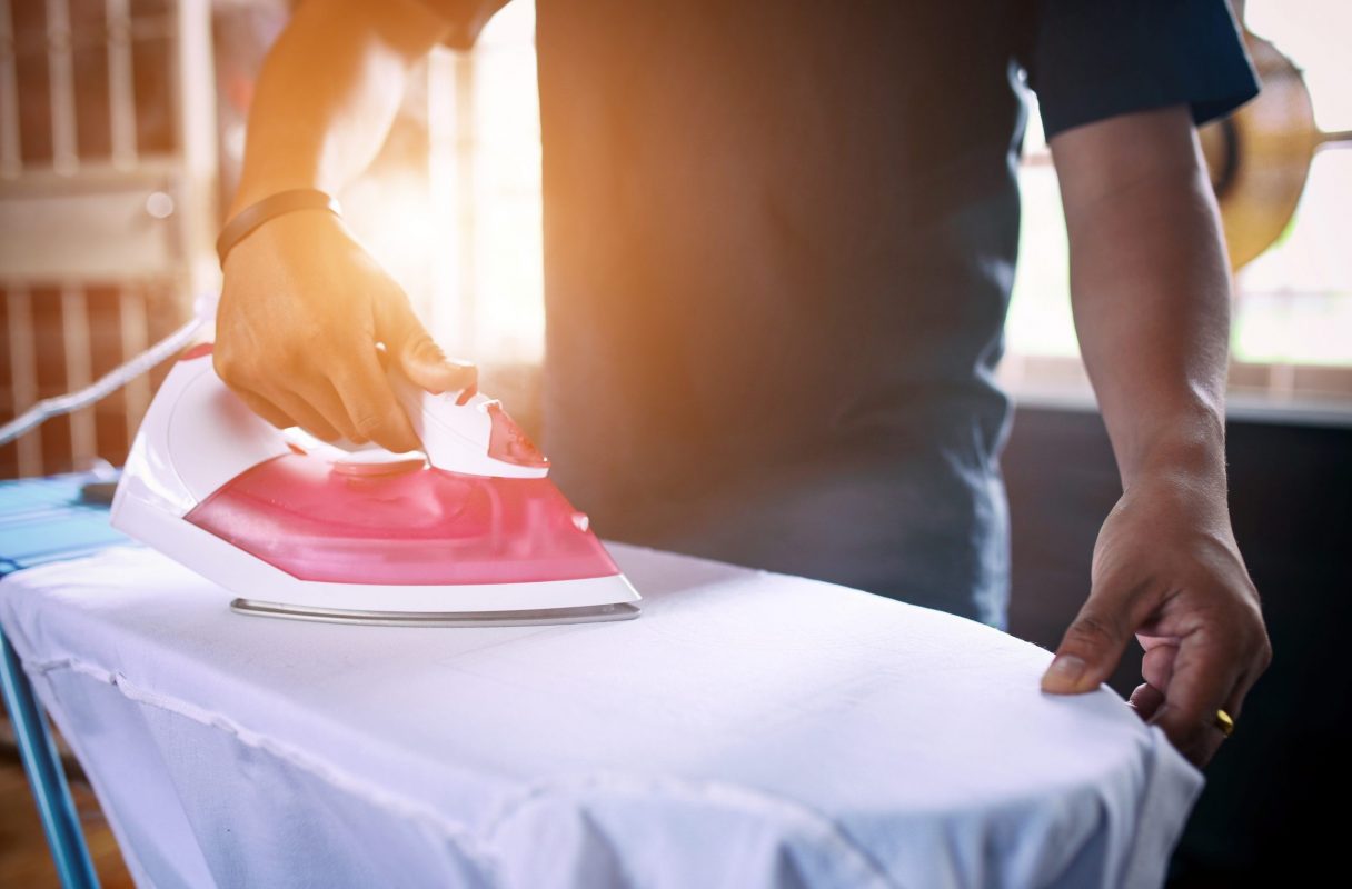 10 astuces hyper-simples pour nettoyer un fer à repasser 5 10 astuces hyper-simples pour nettoyer un fer à repasser 5