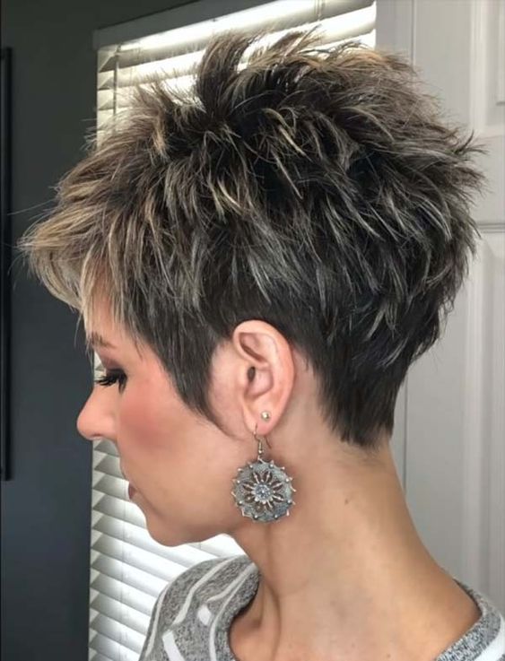 125 top idées de coupes de cheveux courtes 112