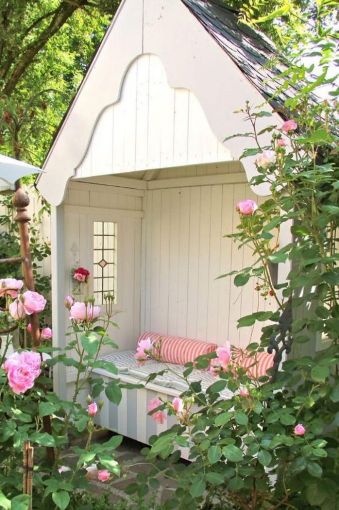 22 top idées de cabanons de jardin pour s'inspirer 12 22 top idées de cabanons de jardin pour s'inspirer 12