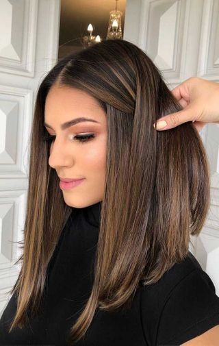 52 charmantes coupes de cheveux mi-long pour femme 13
