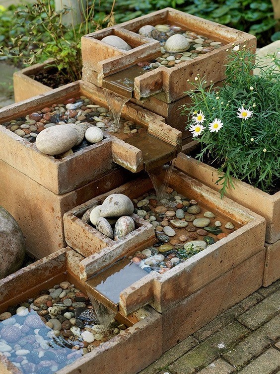 17 cascades de jardin à faire avec de la récup 1 17 cascades de jardin à faire avec de la récup 1