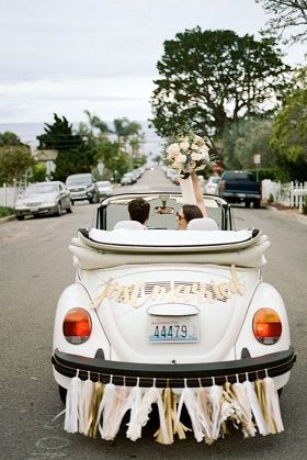 43 idées de décorations de voitures de mariage 27