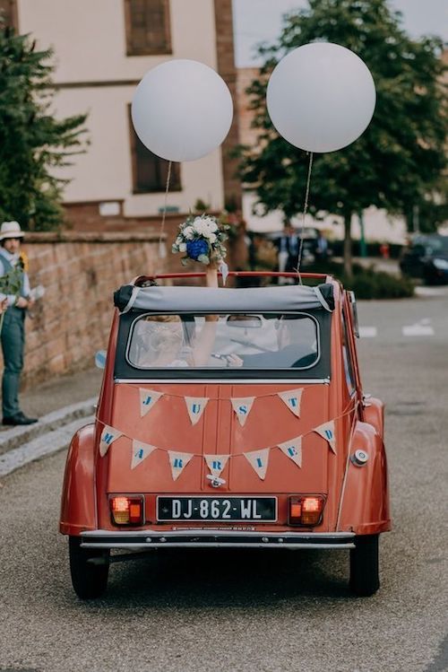 43 idées de décorations de voitures de mariage 29