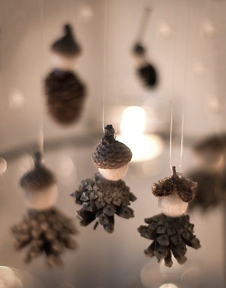 19 Décorations de Noël faciles à faire avec des pommes de pin 4