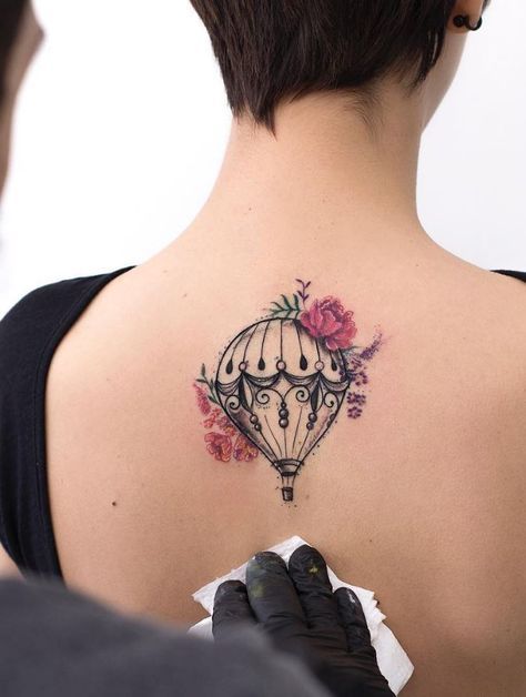 50 top idées de tatouages nuque pour femme 23