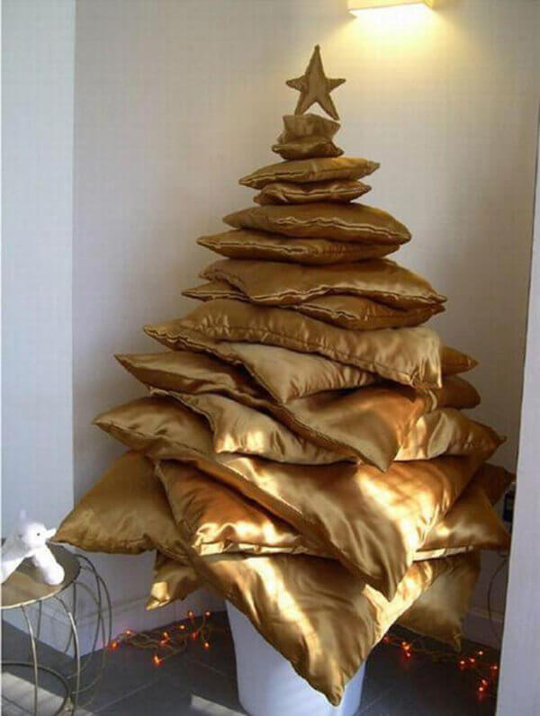 29 Décorations de sapins de Noël à faire soi-même 24 29 Décorations de sapins de Noël à faire soi-même 24