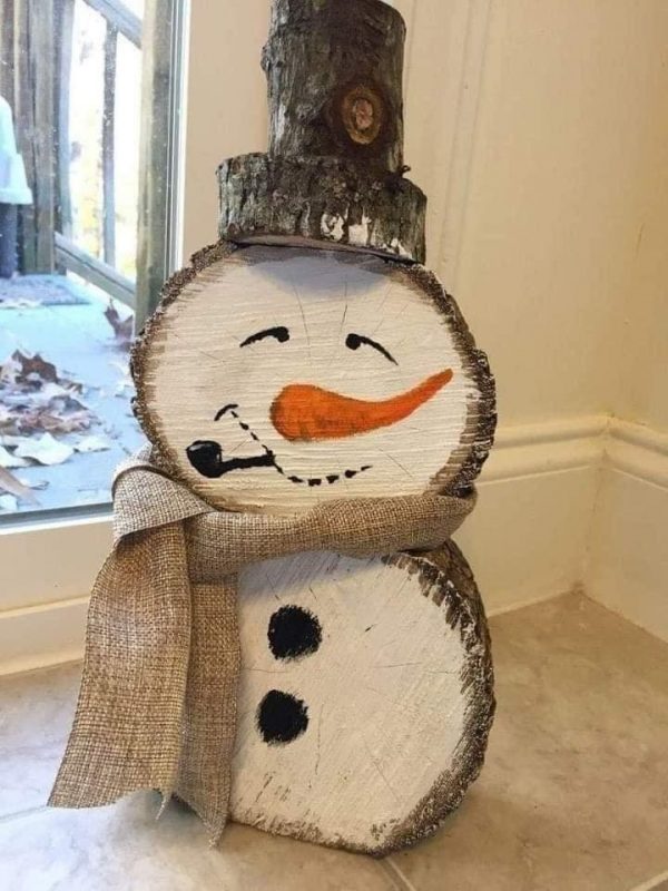 26 Déco de Noël à faire à partir de buches de bois 11 26 Déco de Noël à faire à partir de buches de bois 11