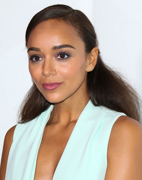 Les 33 plus belles coiffures de fêtes 28 Les 33 plus belles coiffures de fêtes 28
