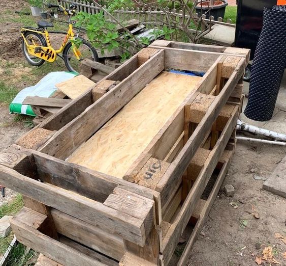 28 idées pour fabriquer une jardinière en palettes 2 28 idées pour fabriquer une jardinière en palettes 2
