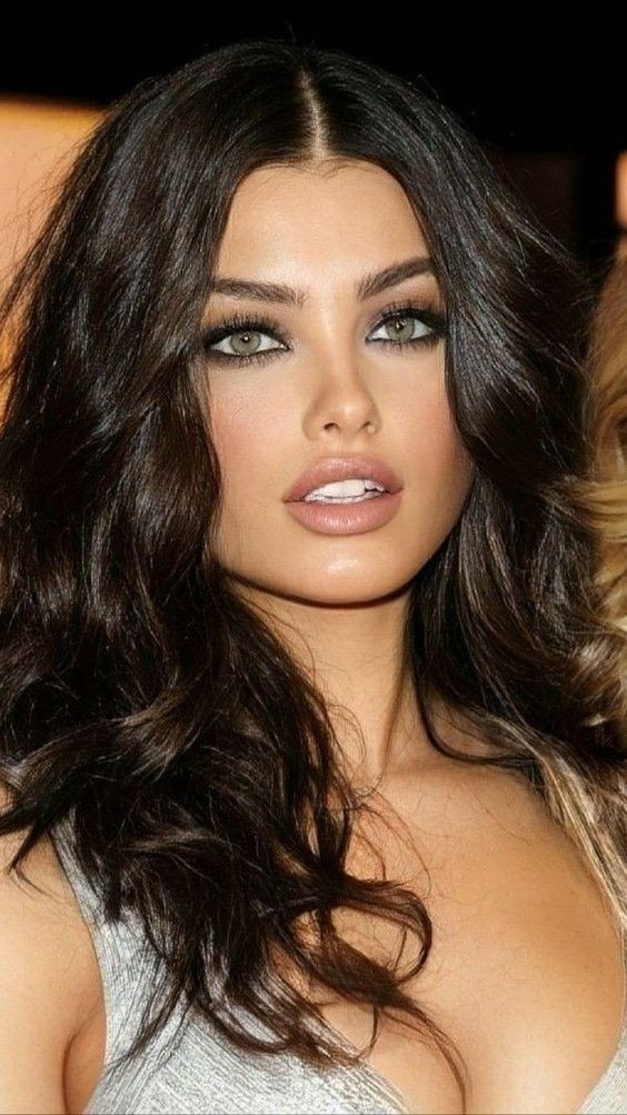 52 charmantes coupes de cheveux mi-long pour femme 30