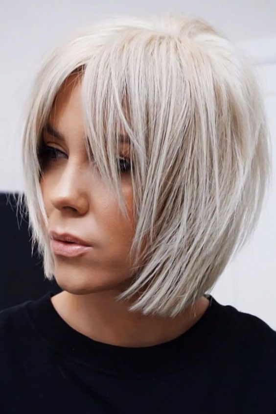 44 idées de carrés plongeants courts sur cheveux fins 33 44 idées de carrés plongeants courts sur cheveux fins 33