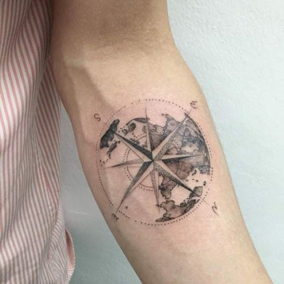 50 top idées de tatouages mappemonde 37