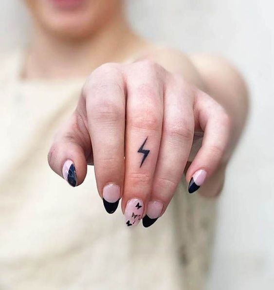50 top idées de tatouages minimalistes simples 38 50 top idées de tatouages minimalistes simples 38