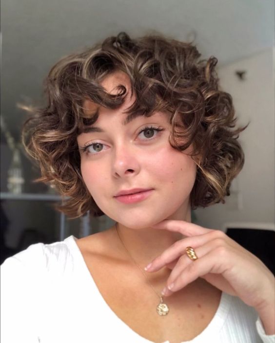125 top idées de coupes de cheveux courtes 45