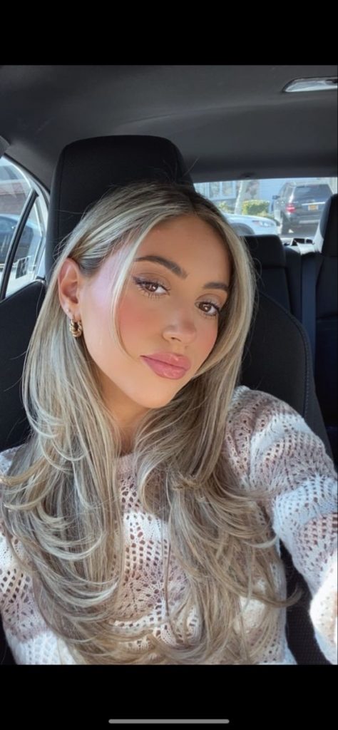 52 charmantes coupes de cheveux mi-long pour femme 50