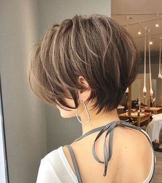 125 top idées de coupes de cheveux courtes 54