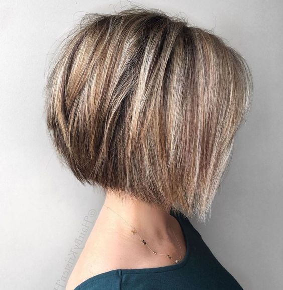 125 top idées de coupes de cheveux courtes 68