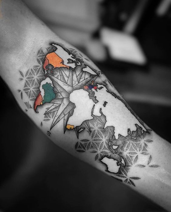 50 top idées de tatouages mappemonde 7