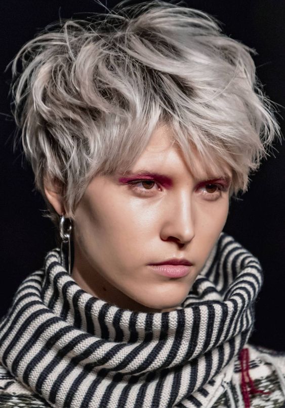 125 top idées de coupes de cheveux courtes 79