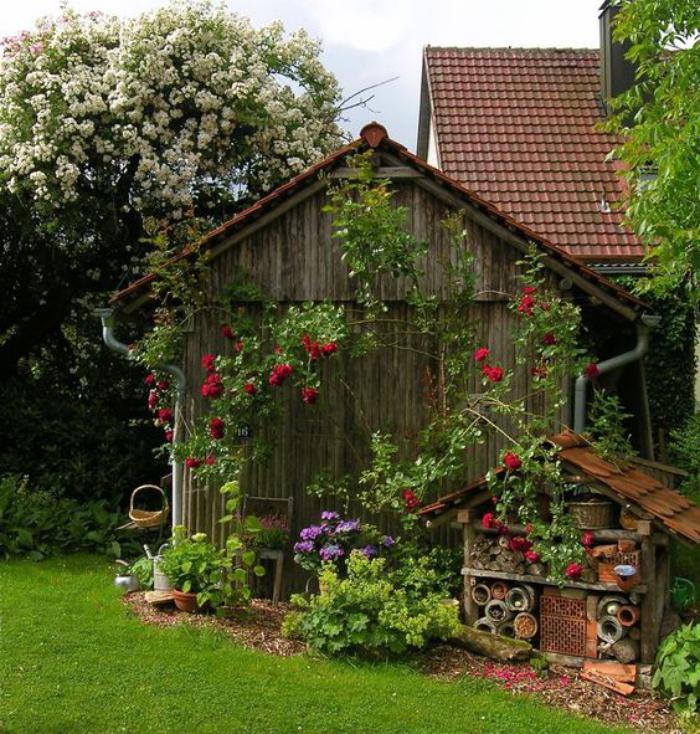 22 top idées de cabanons de jardin pour s'inspirer 1 22 top idées de cabanons de jardin pour s'inspirer 1