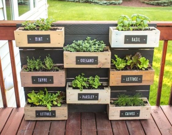 79 décors de jardin à faire avec des palettes 2 79 décors de jardin à faire avec des palettes 2