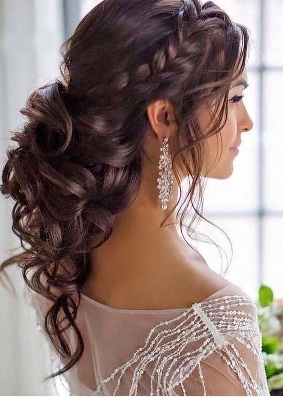 100 top idées de coiffures de fête à essayer 10