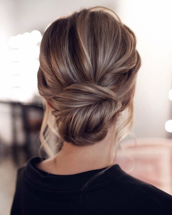 100 top idées de coiffures de fête à essayer 47