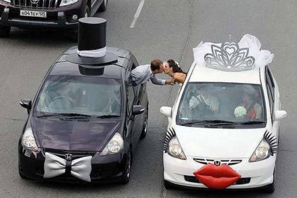 12 belles idées pour décorer une voiture de mariage 1