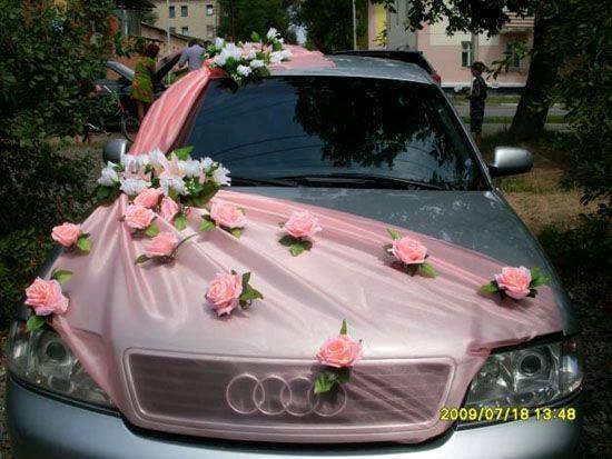 12 belles idées pour décorer une voiture de mariage 6
