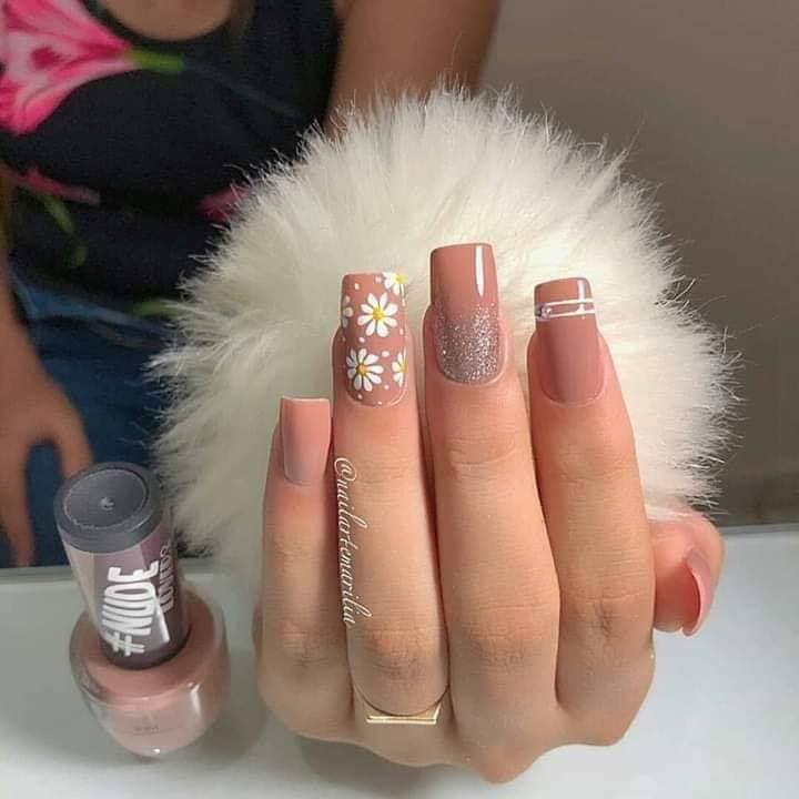 27 jolies idées pour décorer vos ongles 17 27 jolies idées pour décorer vos ongles 17