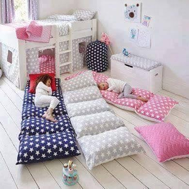 Le tuto pour faire un canapé-lit fait avec des oreillers 6 Le tuto pour faire un canapé-lit fait avec des oreillers 6