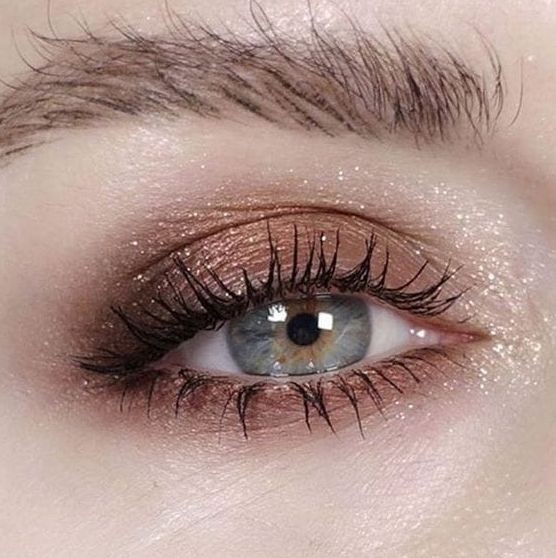 Les 49 plus belles idées de maquillages de Noël 32