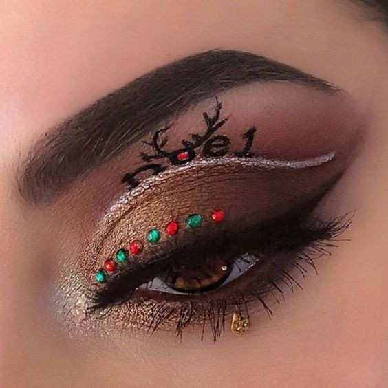 Les 49 plus belles idées de maquillages de Noël 6