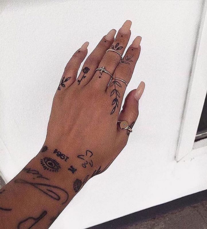 Les 100 plus beaux tatouages pour femmes 30 Les 100 plus beaux tatouages pour femmes 30