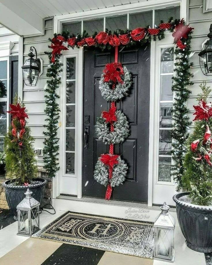 23 idées pour décorer votre entrée à Noël 17 23 idées pour décorer votre entrée à Noël 17
